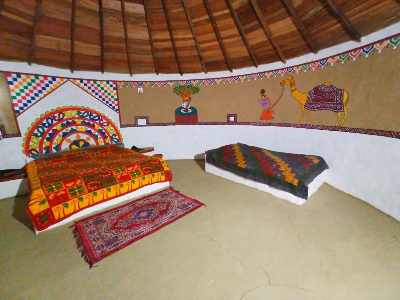 Banni Village Resort - Rann Of Kutch Bherandiāla Eksteriør bilde
